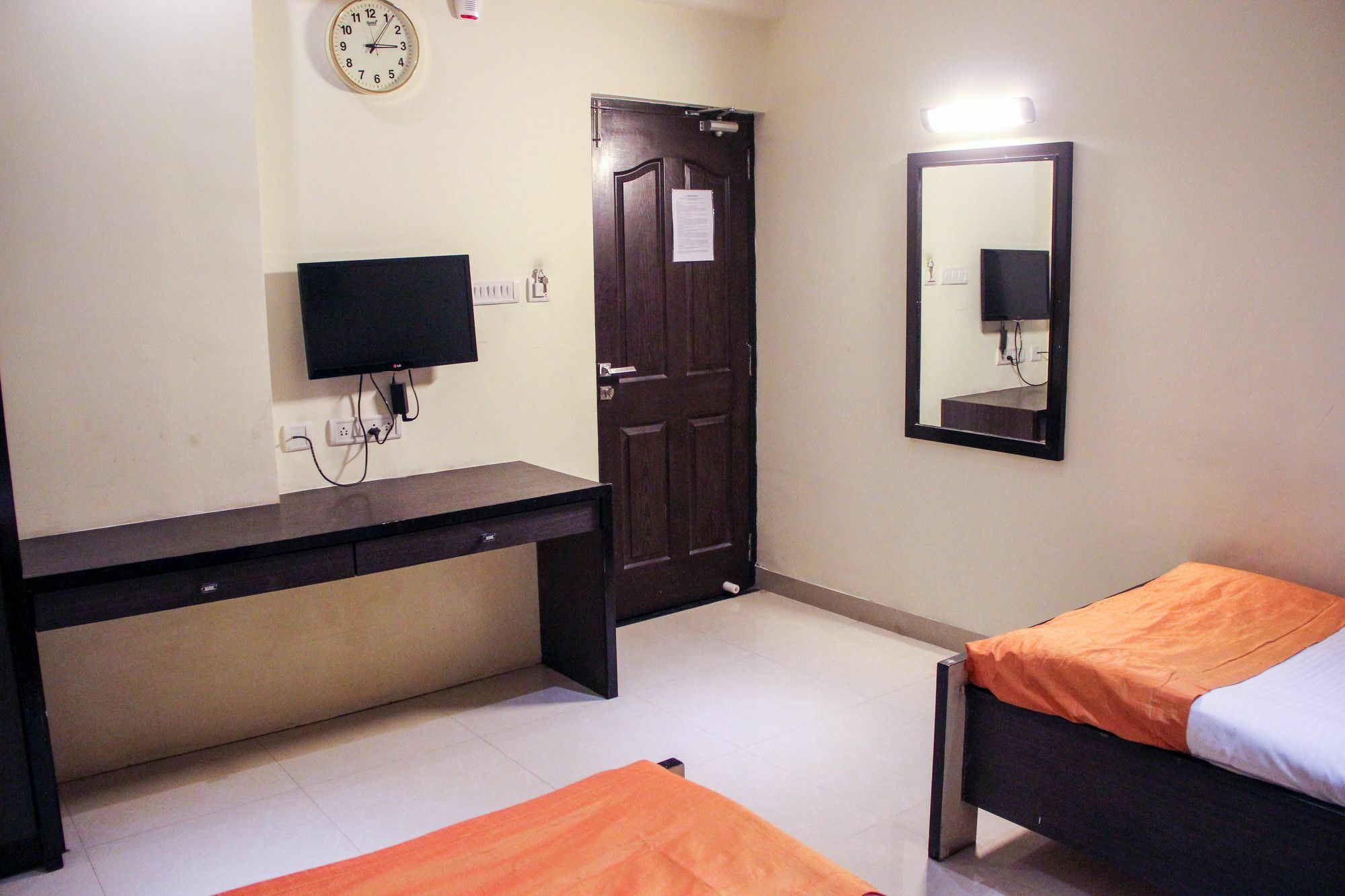 Oyo 5765 Chennai Residency T Nagar Hotel Eksteriør billede